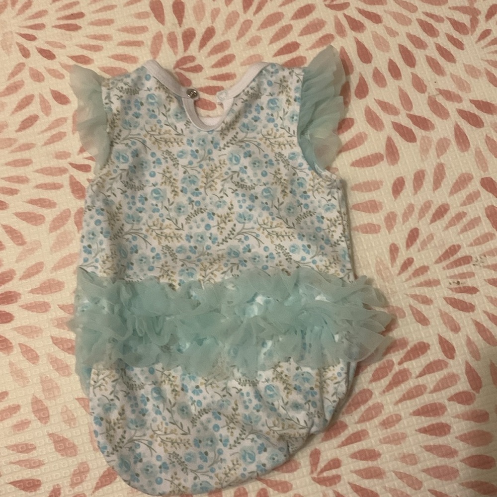 kyle & deena bodysuit—super soft cotton with fluffies! - Picture 4 of 4